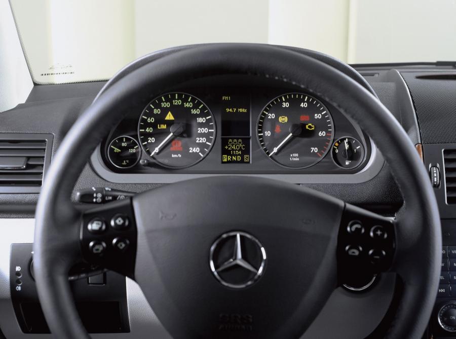  Mercedes-Benz A-Class 5-Door 2004 года  (фото 249 из 344)